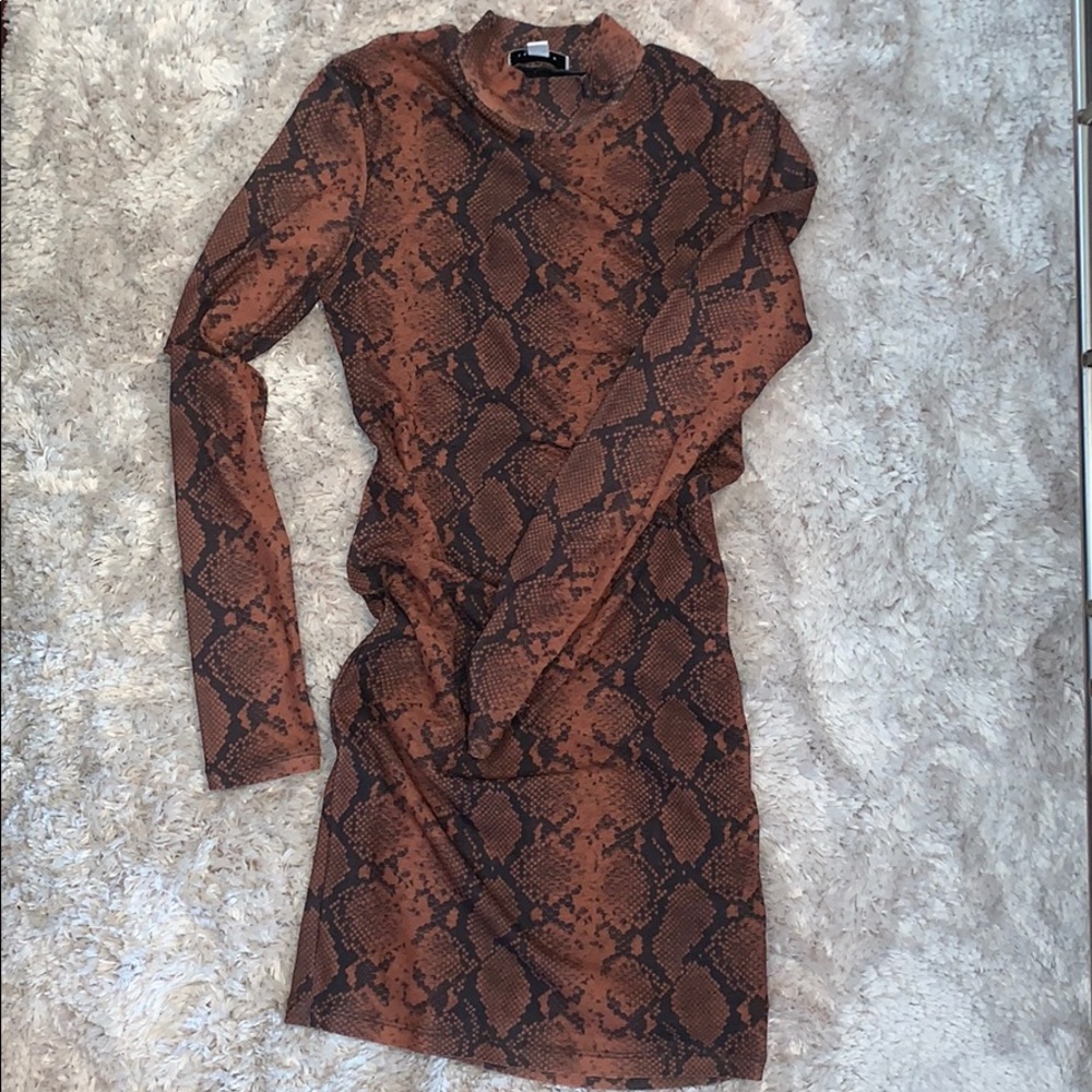 TOPSHOP Dress